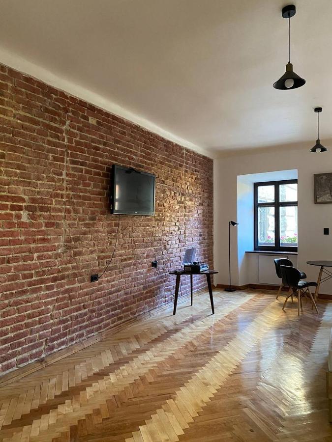 Багатомісні Апартаменти На Арсенальній Leópolis Exterior foto